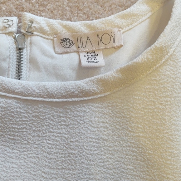 Cream layered top - Picture 3 of 4